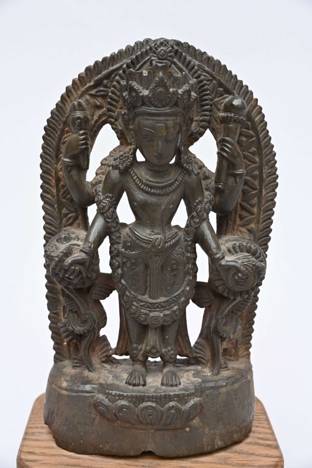 Nepalese sculpture in schist 'Vishnu', 18th - 19th century (22x12cm) - Bild 4 aus 6