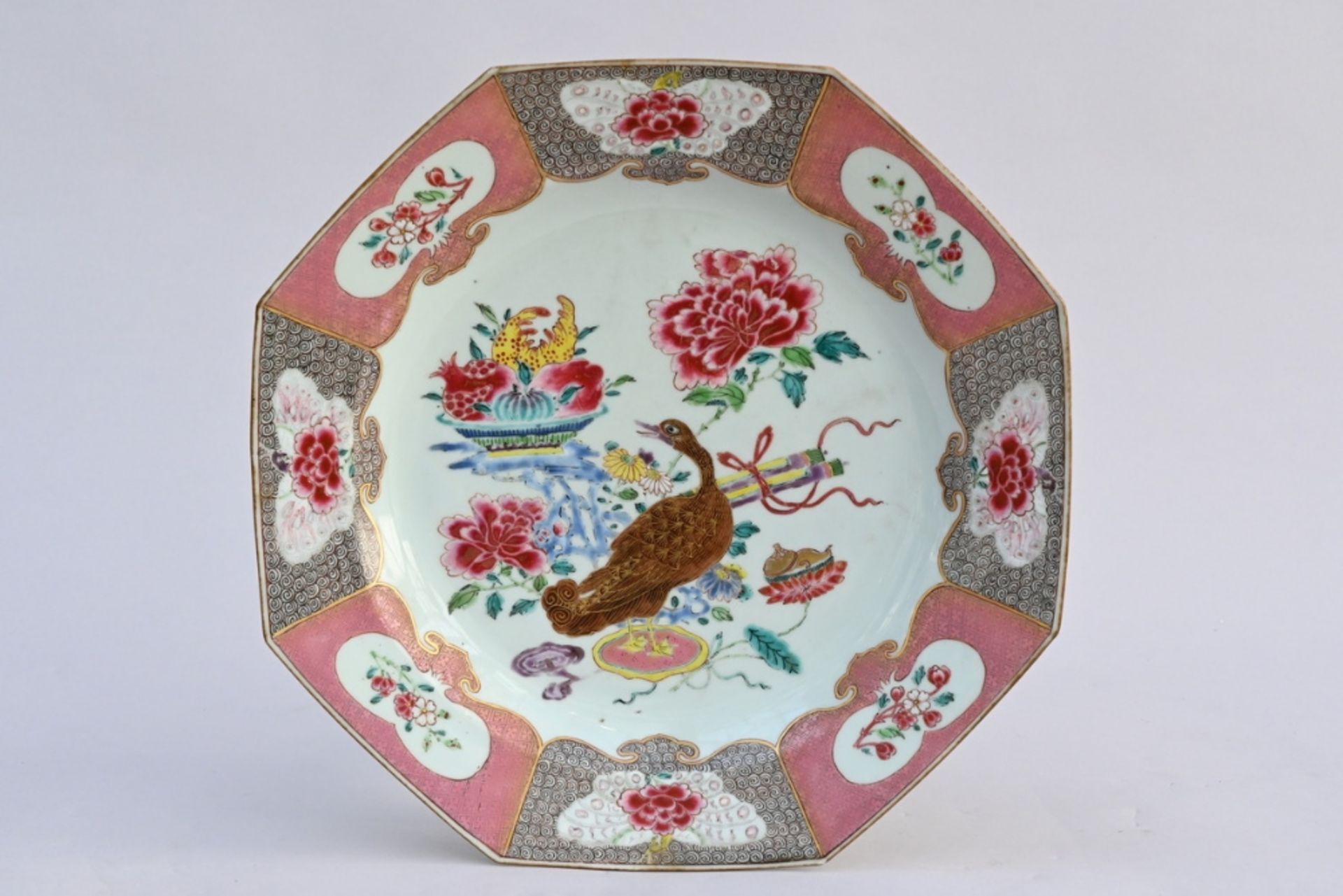 Chinese porcelain octagonal dish 'duck', 18th century (dia 33.5cm) (*)