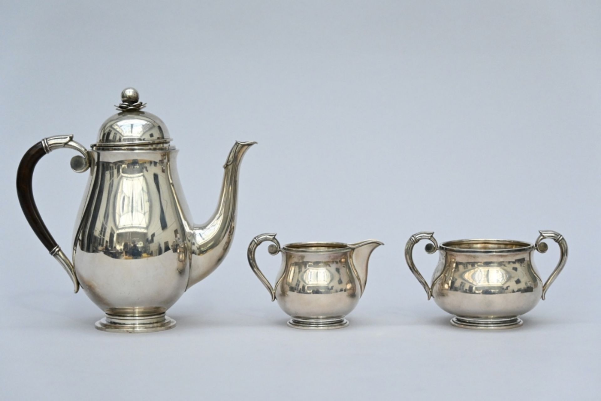 Three-piece coffee set in solid silver, J. Siggaard Copenhagen (h15cm) (weight 1510 grammes)