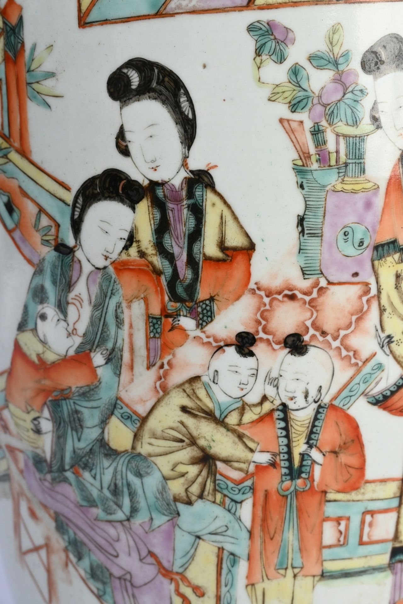 Chinese porcelain vase 'ladies with children playing' (h57cm) (*) - Image 3 of 5