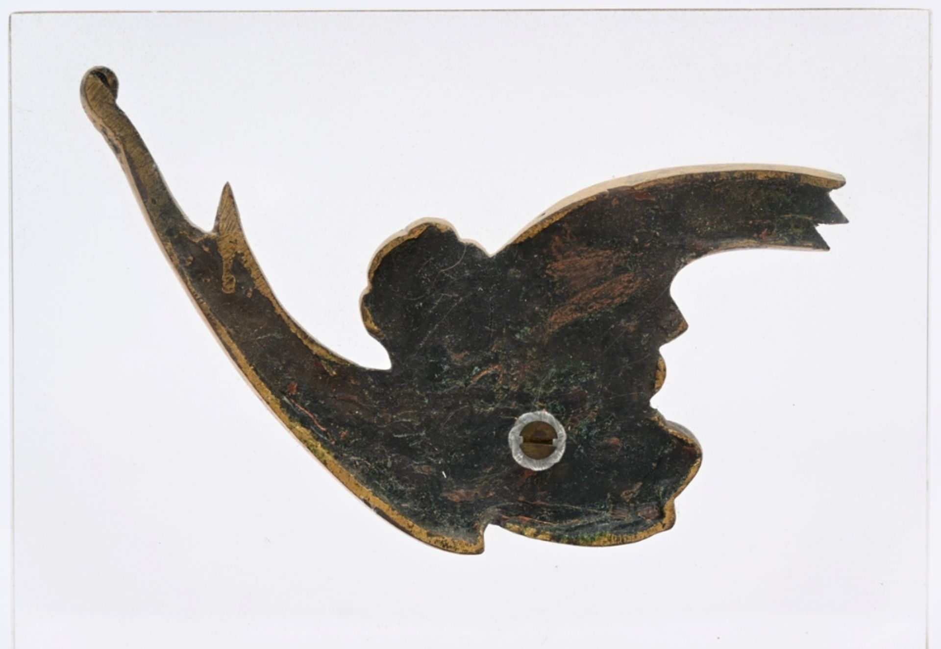 A cloisonne bas-relief 'bat', China 18th - 19th century (h8x11cm) (*) - Bild 2 aus 4