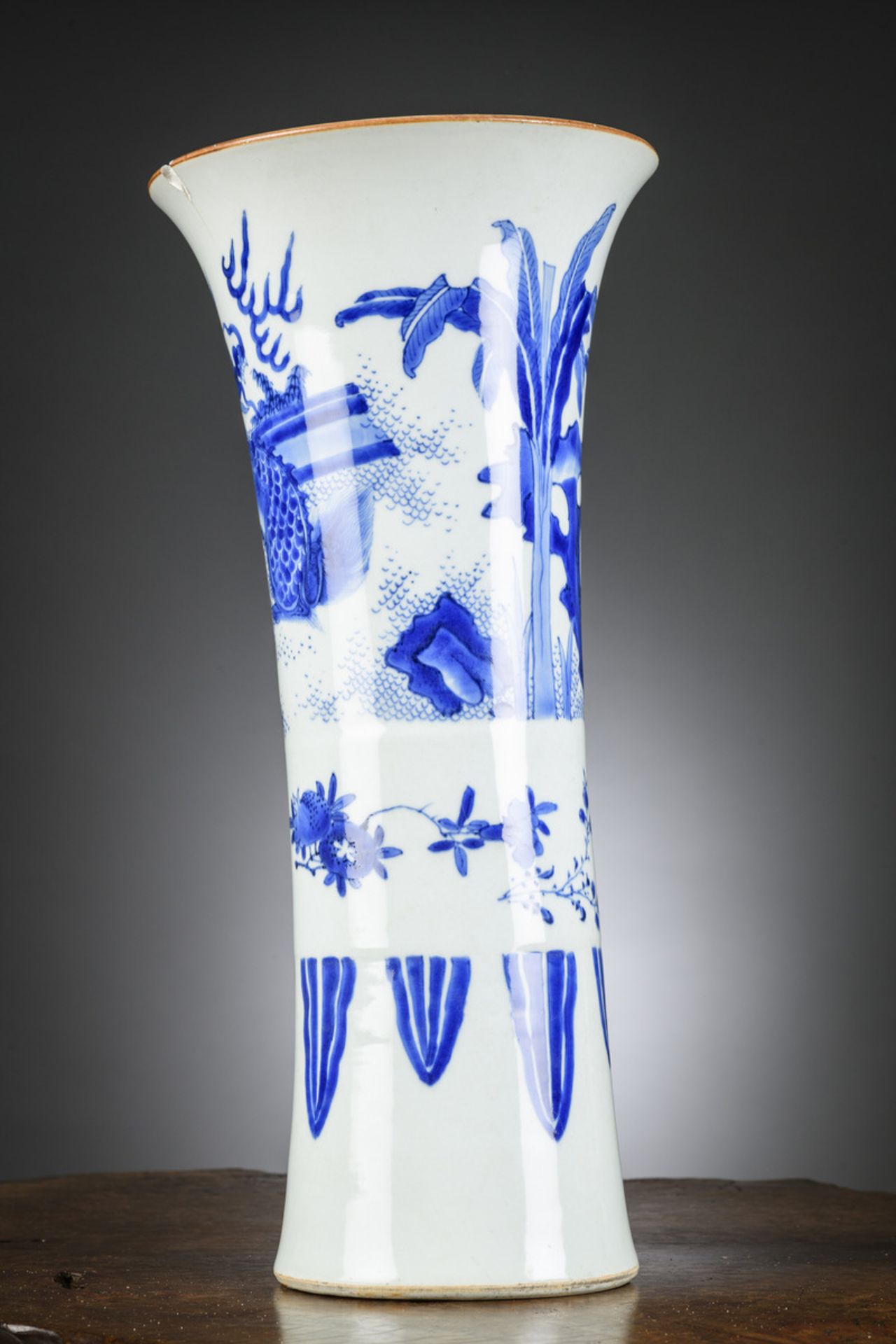 Chinese vase in blue and white porcelain 'Qilin', 17th century (h45.5cm) (*) - Image 2 of 7