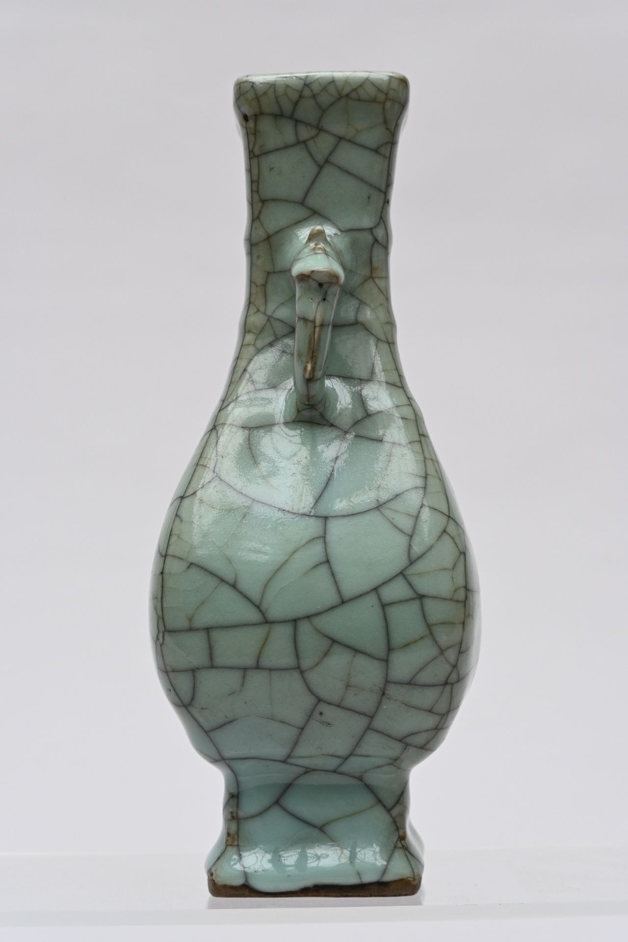 A guan crackled vase, Qing dynasty (h21cm) - Image 4 of 7