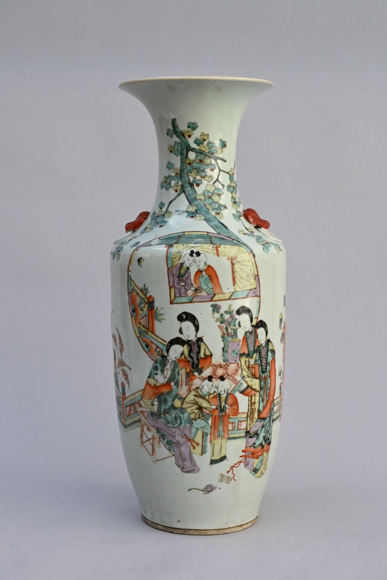 Chinese porcelain vase 'ladies with children playing' (h57cm) (*)