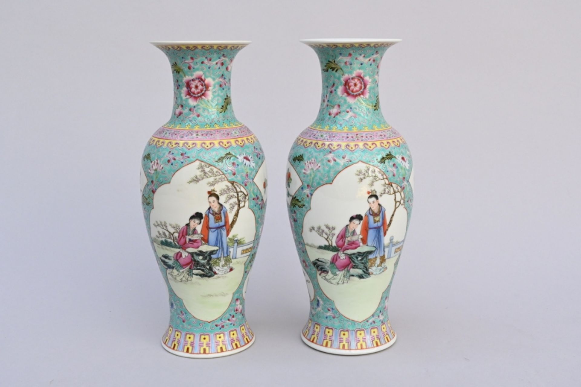 A pair of Chinese turquoise vases famille rose porcelain 'elegant scenes' (h31cm)