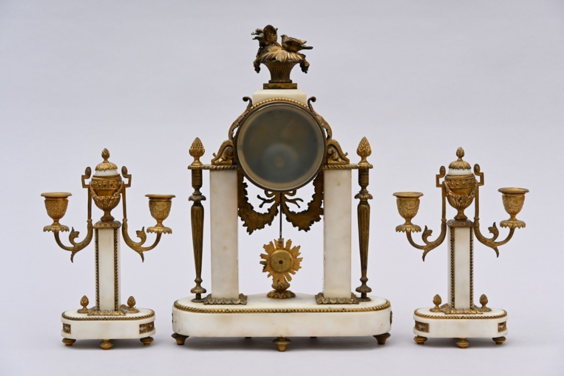 Louis XVI style clockset in marble and bronze, Carcelin ‡ Paris (42x28x12cm) (26cm) - Image 2 of 4