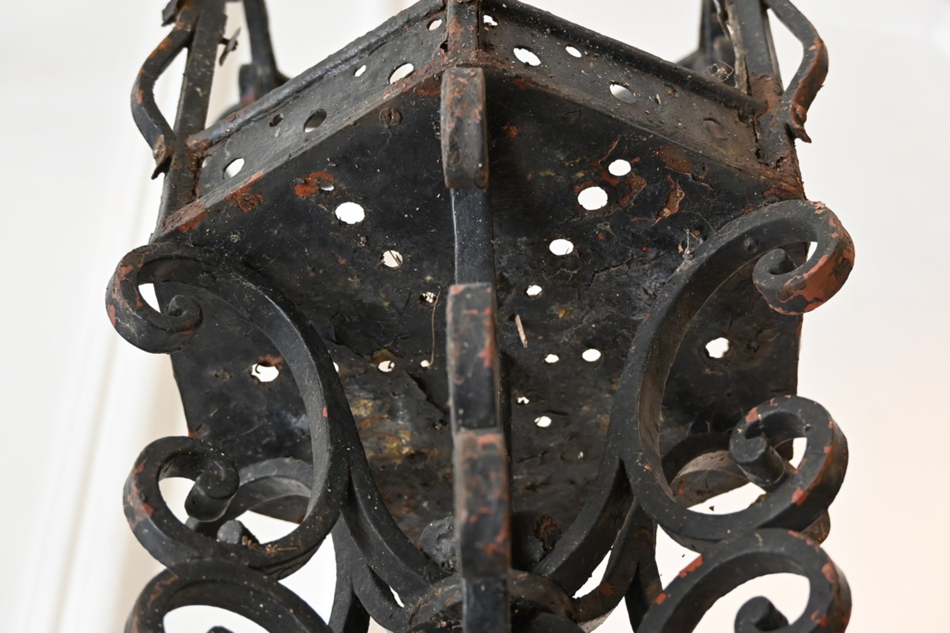 Large cast iron lantern (h296cm) - Image 4 of 4