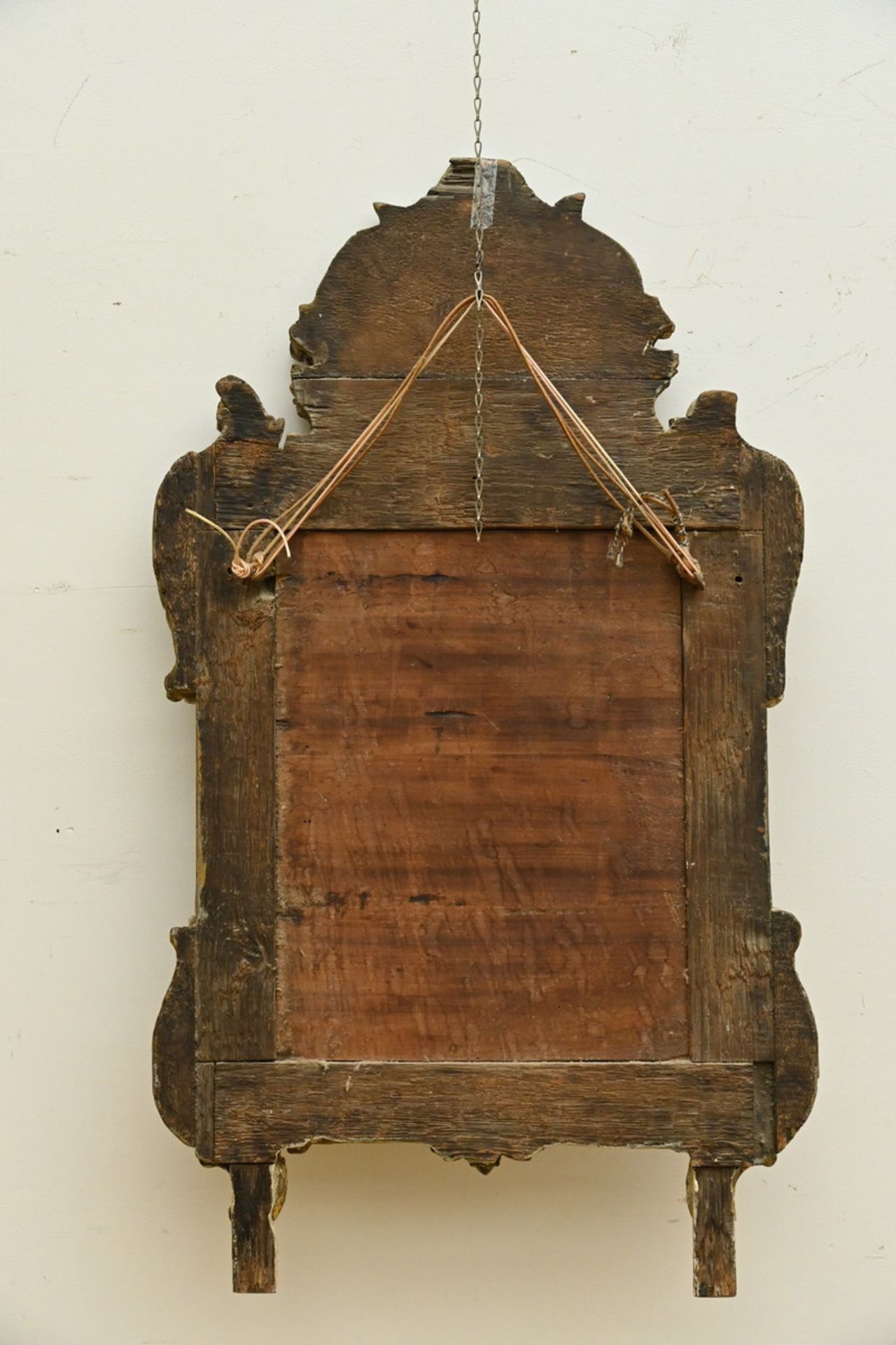 A mirror in sculpted wood, 18th century (108x59cm) (*) - Image 3 of 4