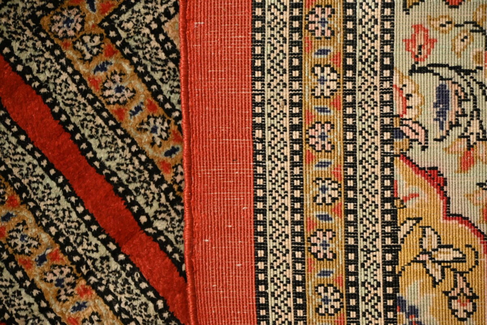 Persian carpet, signed (160x102cm) (*) - Image 4 of 6