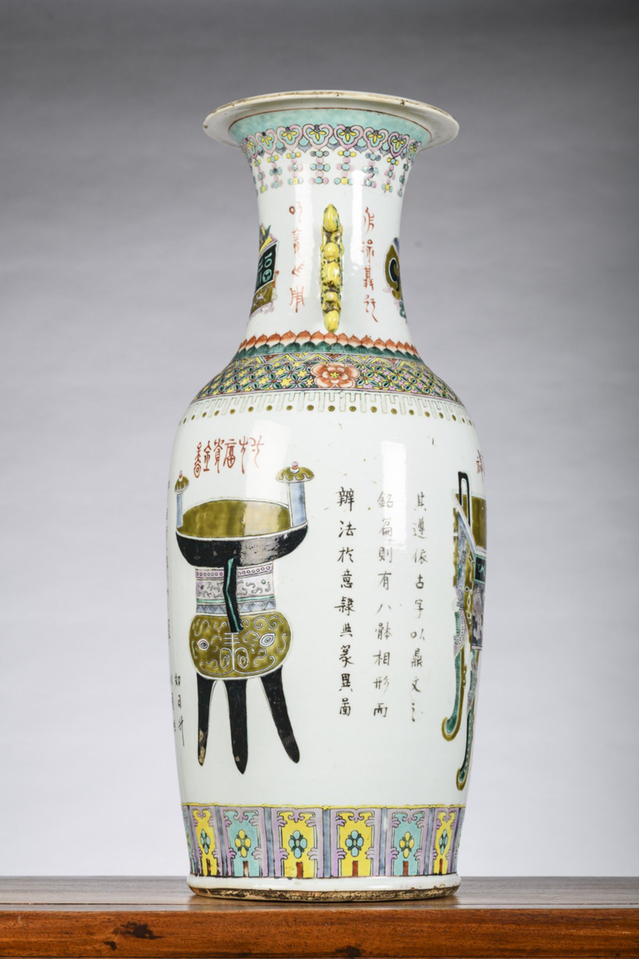 Chinese porcelain vase 'Antiquities' (h60.5cm) (*) - Image 4 of 7
