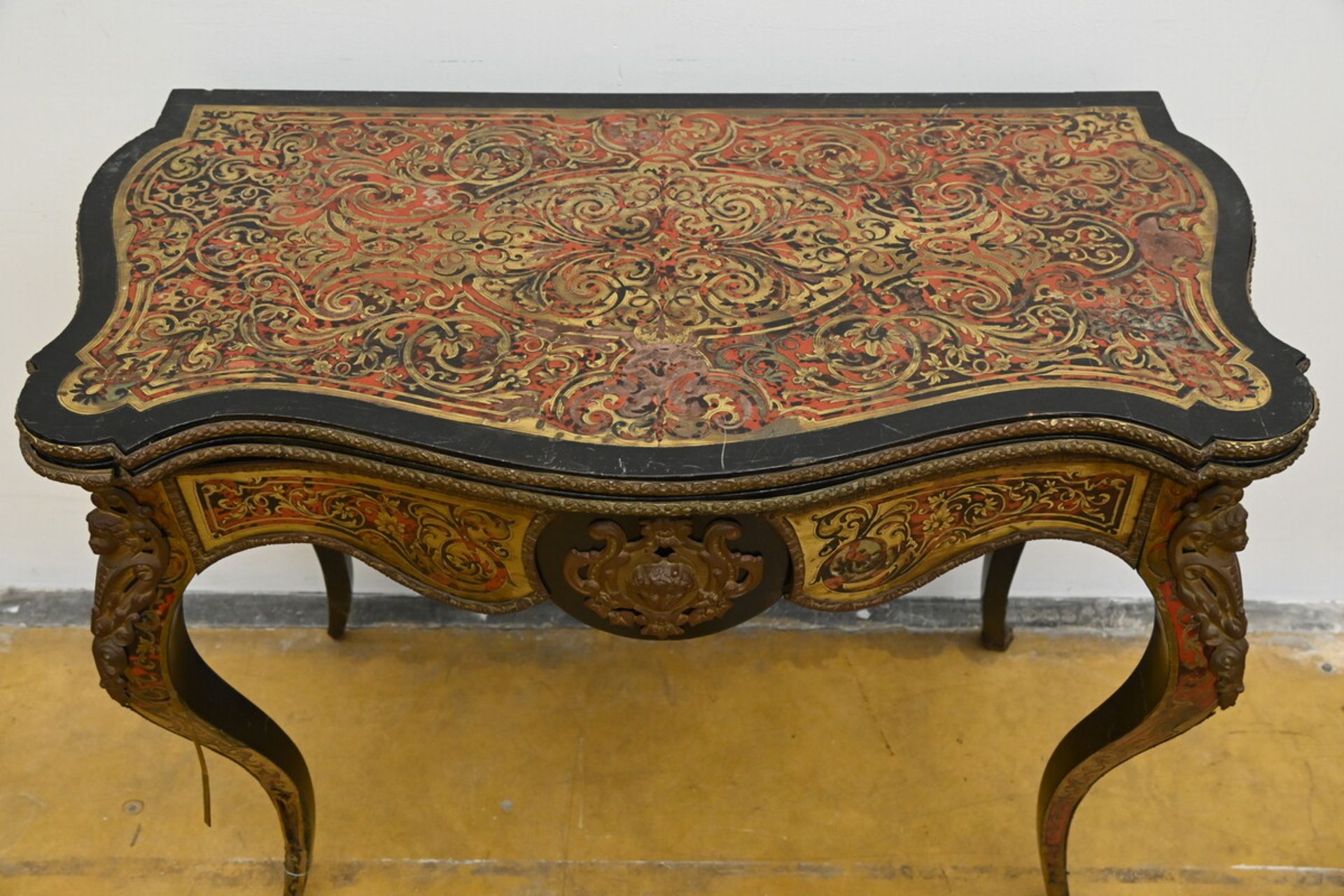 A Napoleon III gaming table in Boulle technique (72x90x46cm) (*) - Image 2 of 4
