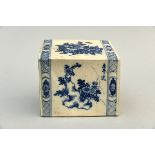 Chinese cushion in blue and white ceramic (19x16.5x14cm)