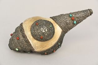 Tibetan ritual horn with silver decoration (30cm)