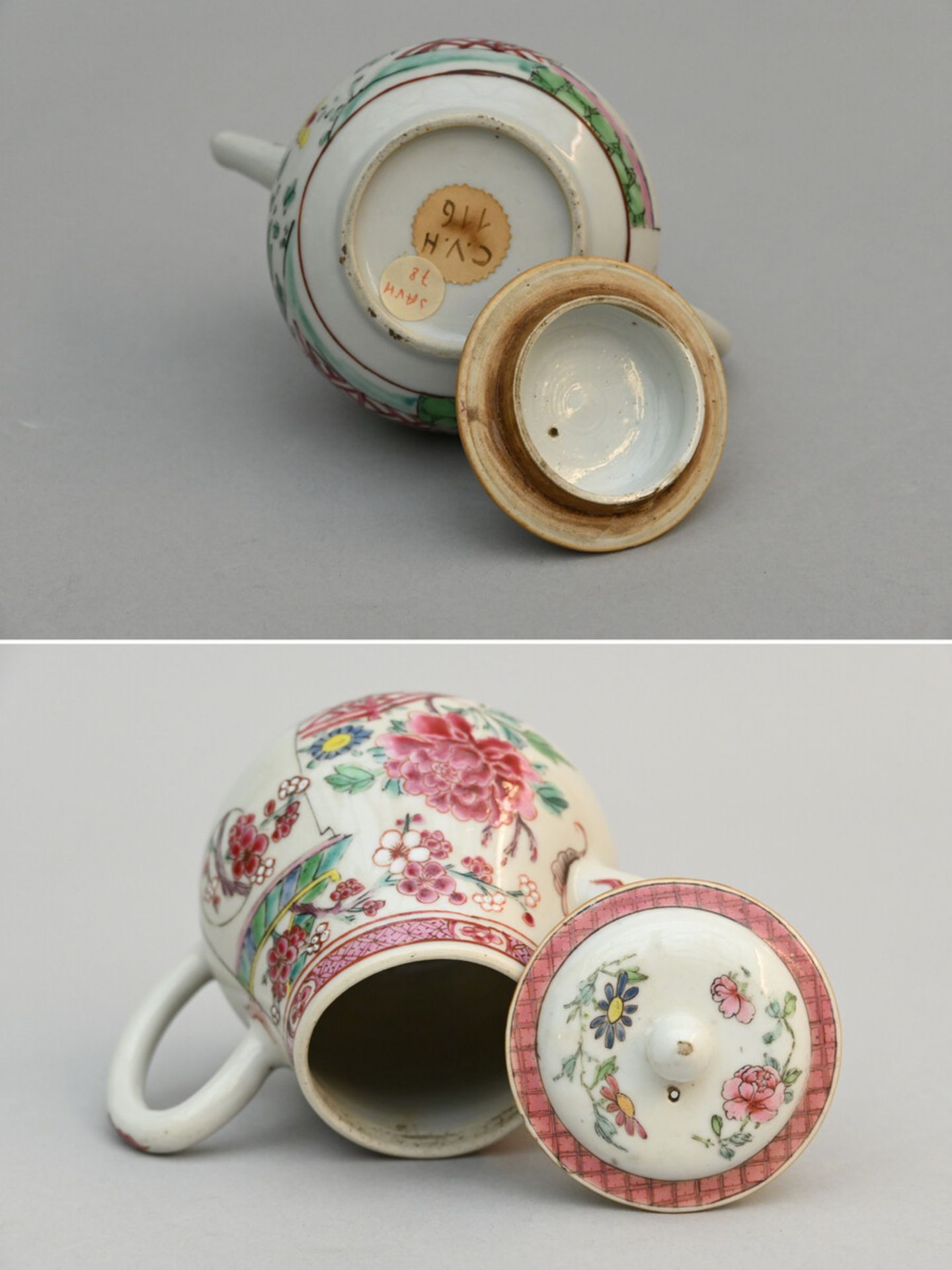Two teapots in Chinese porcelain 'flowers', 18th century (14.5x12cm) (*) - Image 5 of 6