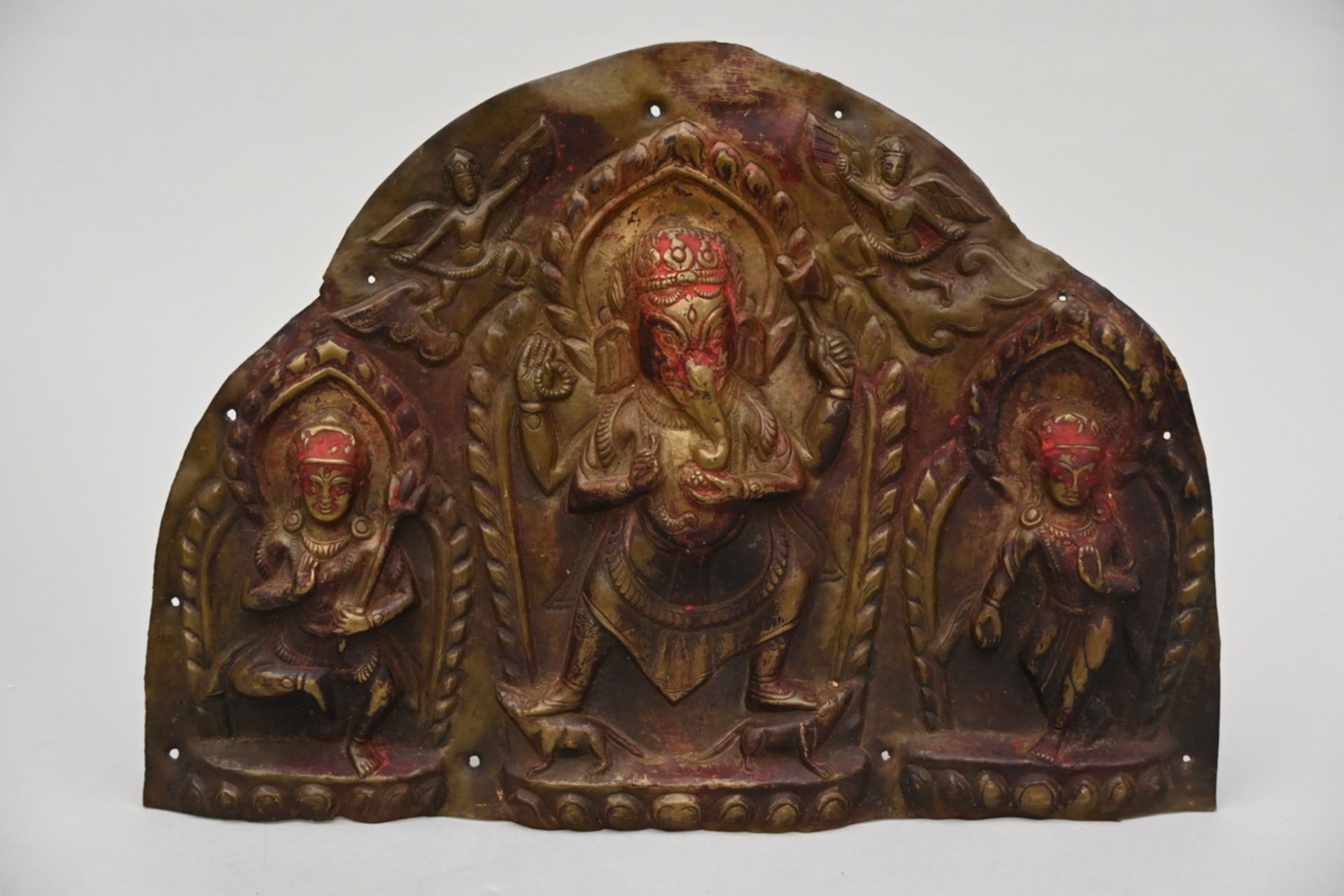 Bas-relief in copper repoussÈ 'Ganesha with two deities' (30x41cm)