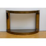 Semi-circular table in brass and glass (71x111x44cm) (*)
