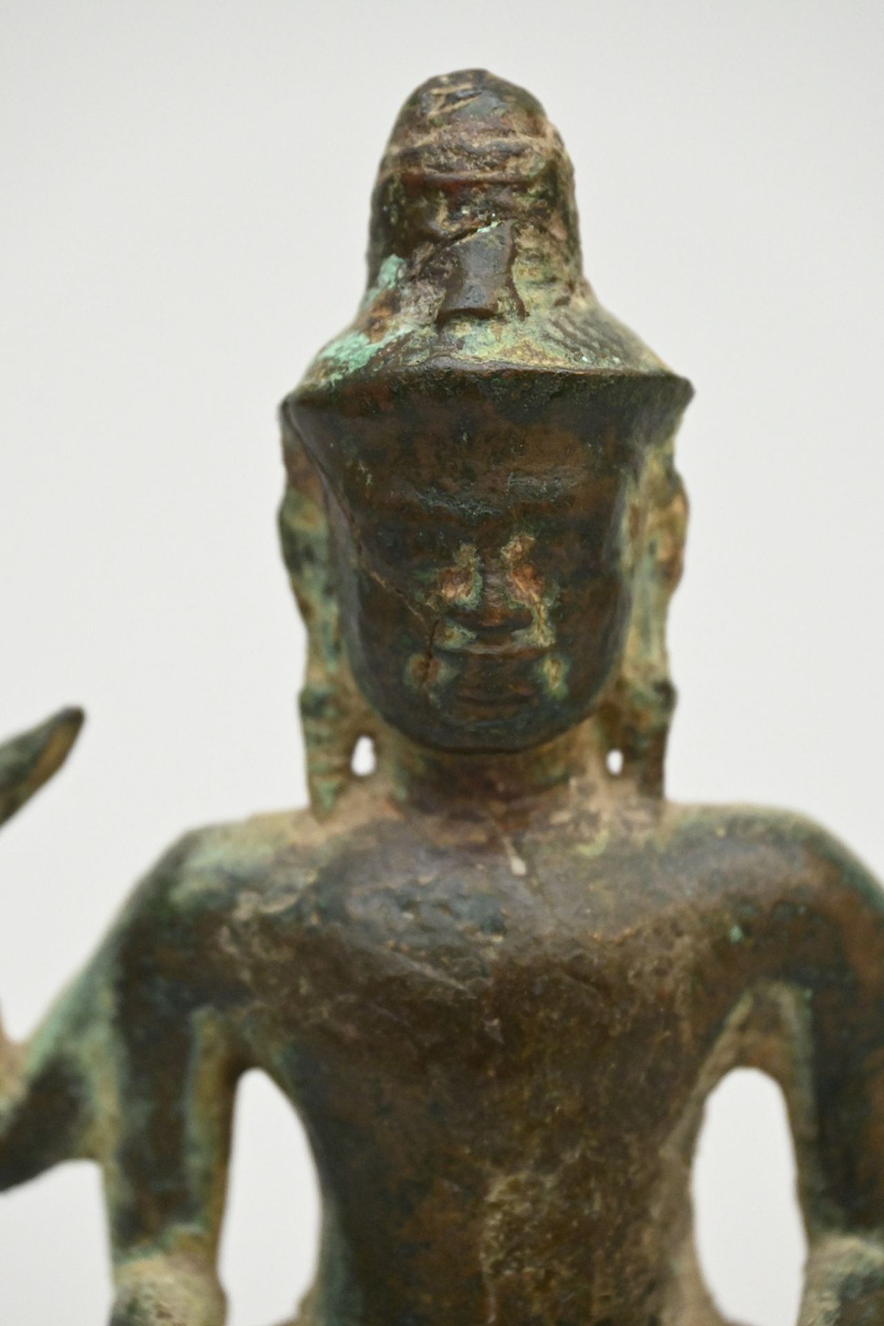 Cambodian statue in bronze, Vishnu (h18cm) (*) - Image 4 of 4