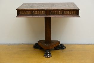 Italian table with marquetry, 18th - 19th century (72.5x87x69cm)