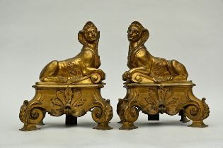 Pair of gilt bronze andirons 'Sphinxes' (37x30x21cm) (*)