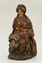 Carved wooden statue 'Virgin and Child', 17th century (72cm) (*)