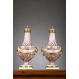 A pair of pink porcelain vases (h38cm) (*)