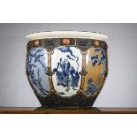 A Large Chinese porcelain planter 'immortals', Nankin 19th century (h47 dia51cm)