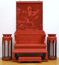 Chinese throne set in lacquered wood 'Dragons with the flaming pearl': pair of pedestals, screen and