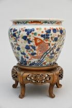 Wucai bowl in Chinese porcelain 'fishes', 19th century (h18 dia22cm)