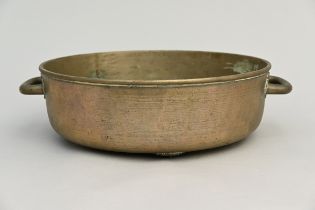 Large renaissance pot in bronze (13.5x45x39cm)