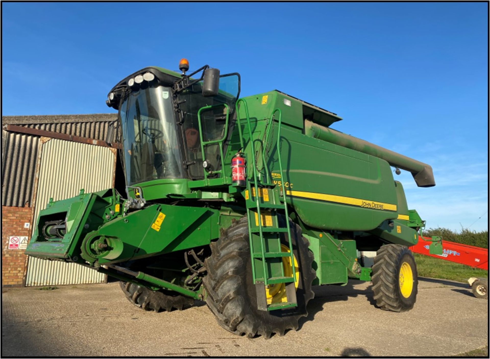 JD W540C Combine, 14ft header, Shelbourne C6000 header, trailer 614R ...