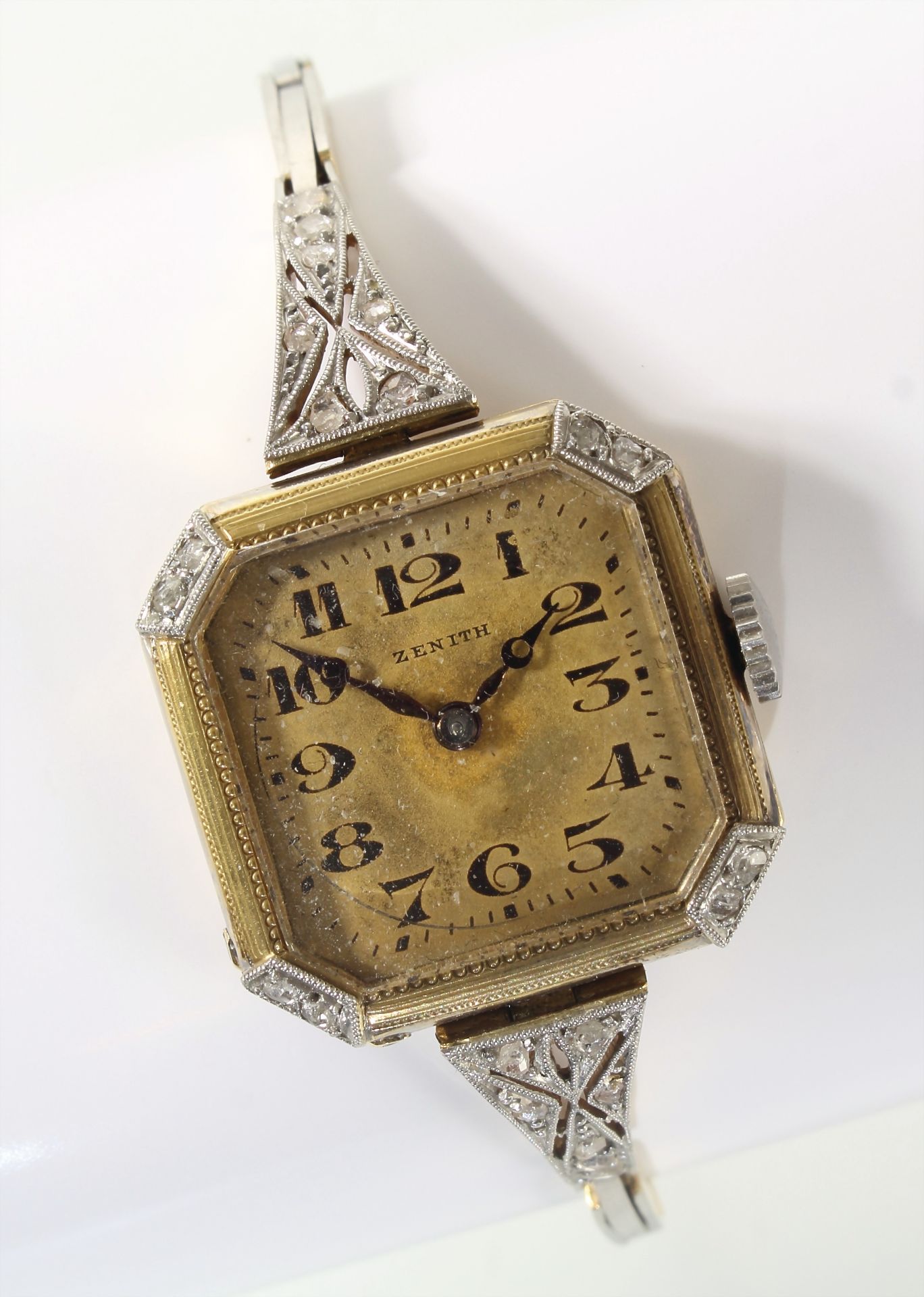 Damen-Armbanduhr, ART-DECO 1920/30er Jahre, ZENITH, GG/WG 750/000, goldenes Ziffernblatt, ...