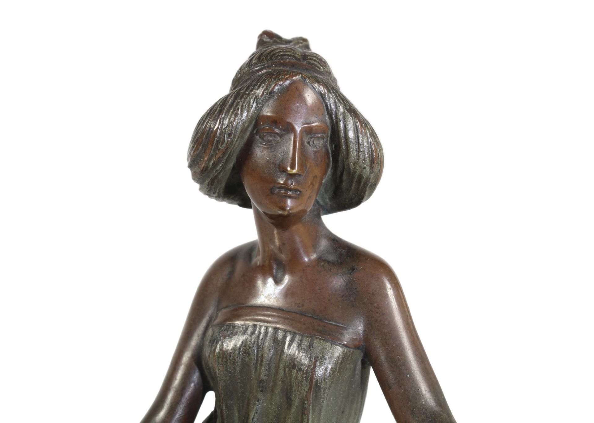 Wiener Bronze, JUGENDSTIL um 1900, Dame mit hoch gesteckten Haaren im wallenden Abendkleid, ... - Bild 3 aus 3