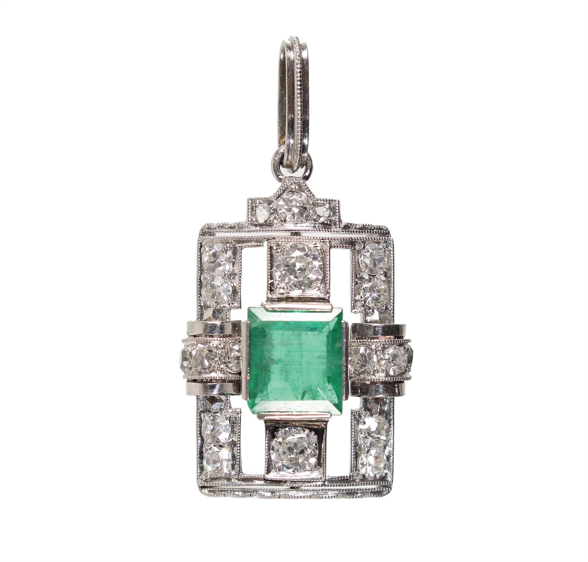 pendant, ART-DECO 1920/'30s, platinum/white gold ??, central emerald with rectangle-cut c. 1.3 ...