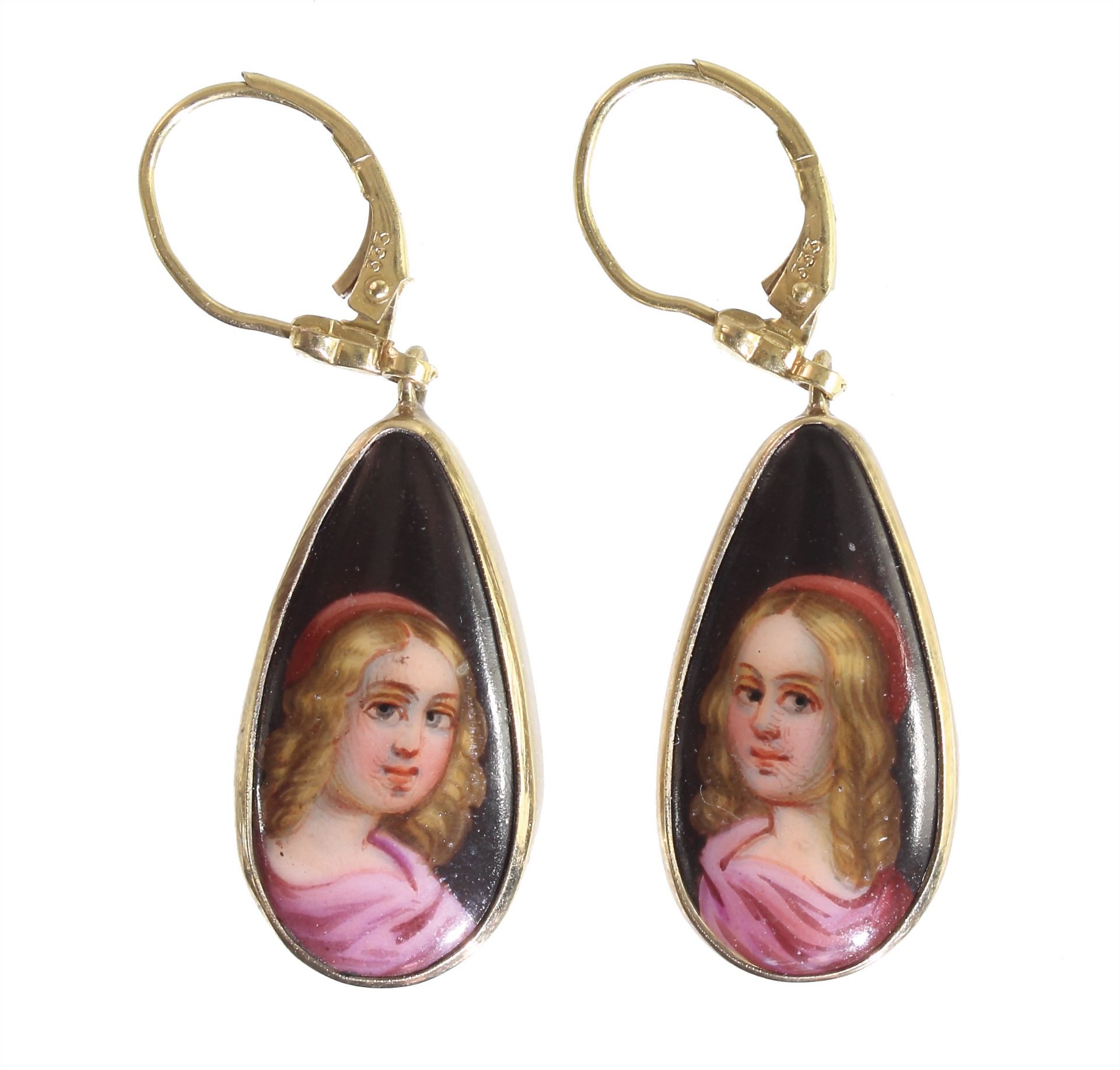 a pair of ear pendants late 20th century, yellow gold 333/000, painting on porcelain, portrait ...