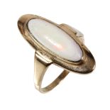 Ring, GG 333/000, Opal in vorw. rot- und grünblauen Farbtönen, Ringkopf ca. 9,5 x 25,0 mm, RW ...