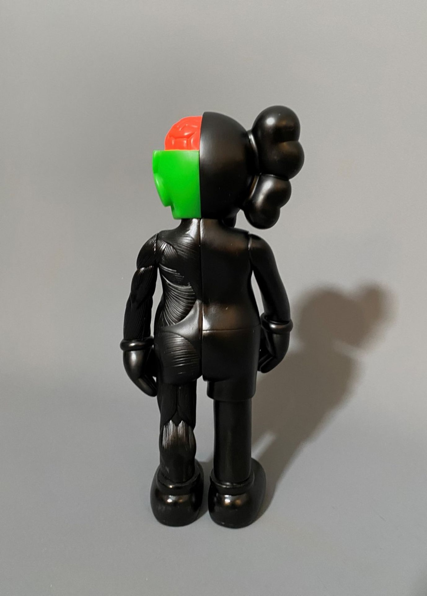 KAWS (Né en 1974) X MEDICOMTOY - Image 3 of 3