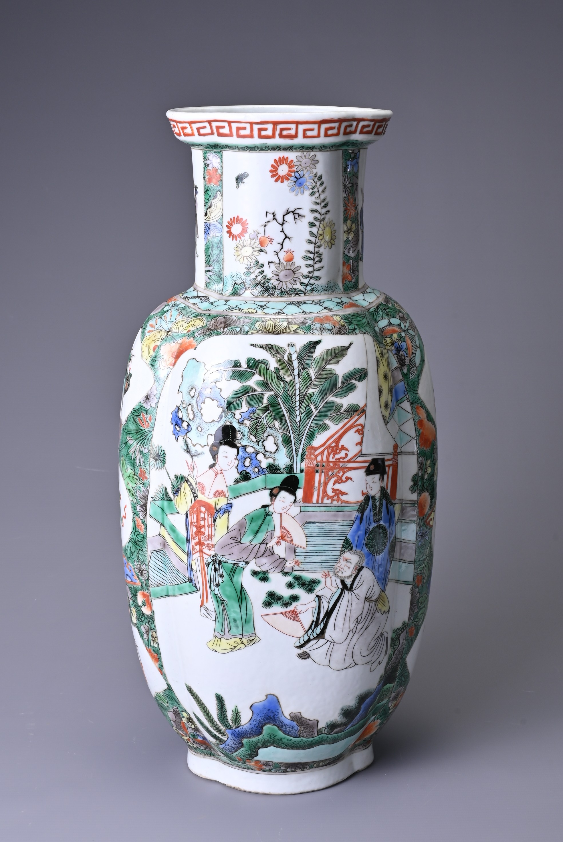 A LARGE CHINESE FAMILLE VERTE PORCELAIN VASE. Of quatre lobed form decorated with panels of - Image 4 of 8