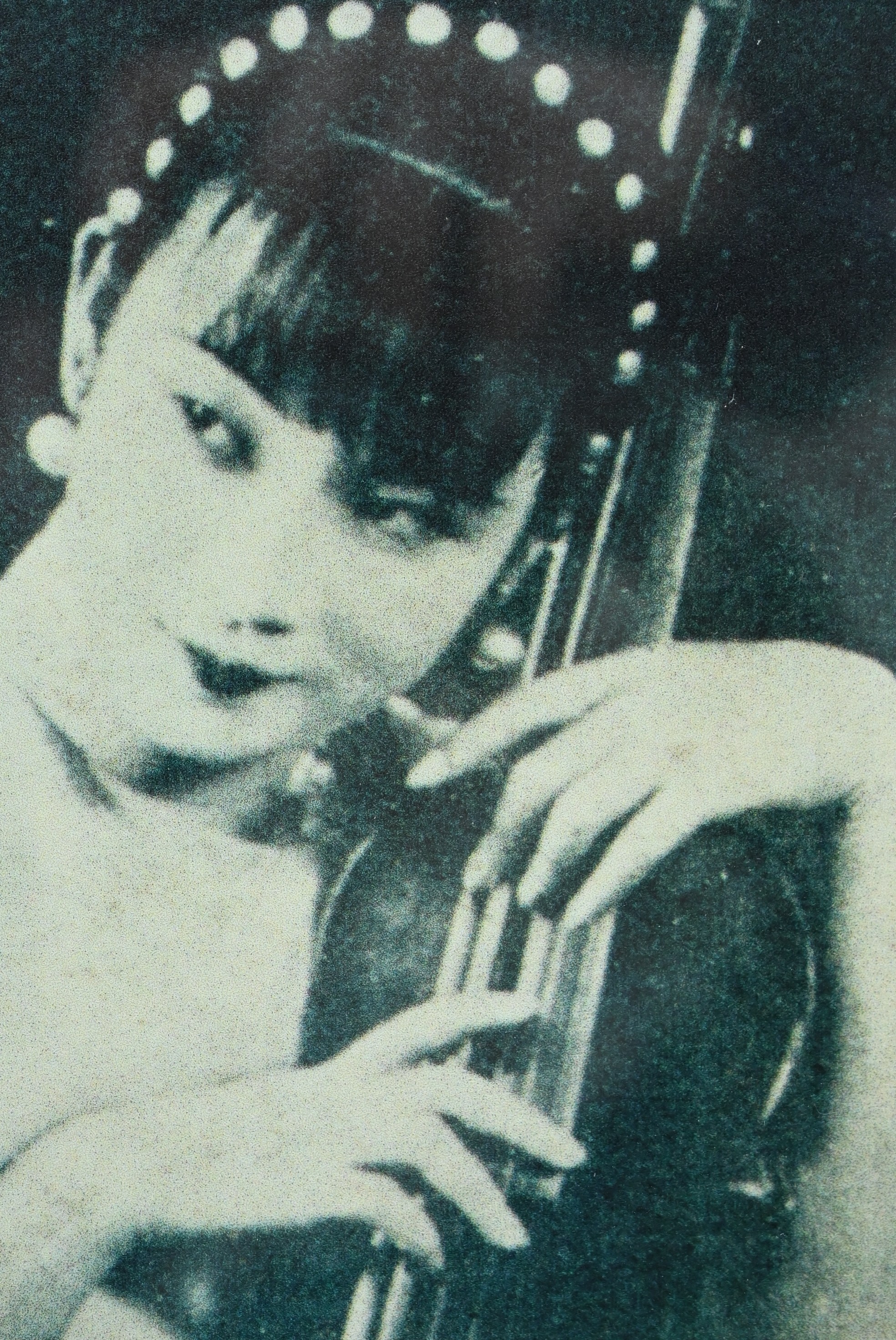 FRAMED PRINTED BLACK AND WHITE PHOTO OF A LADY HOLDING VIOLIN, 19 X 24 cm (excluding frame), - Image 3 of 4