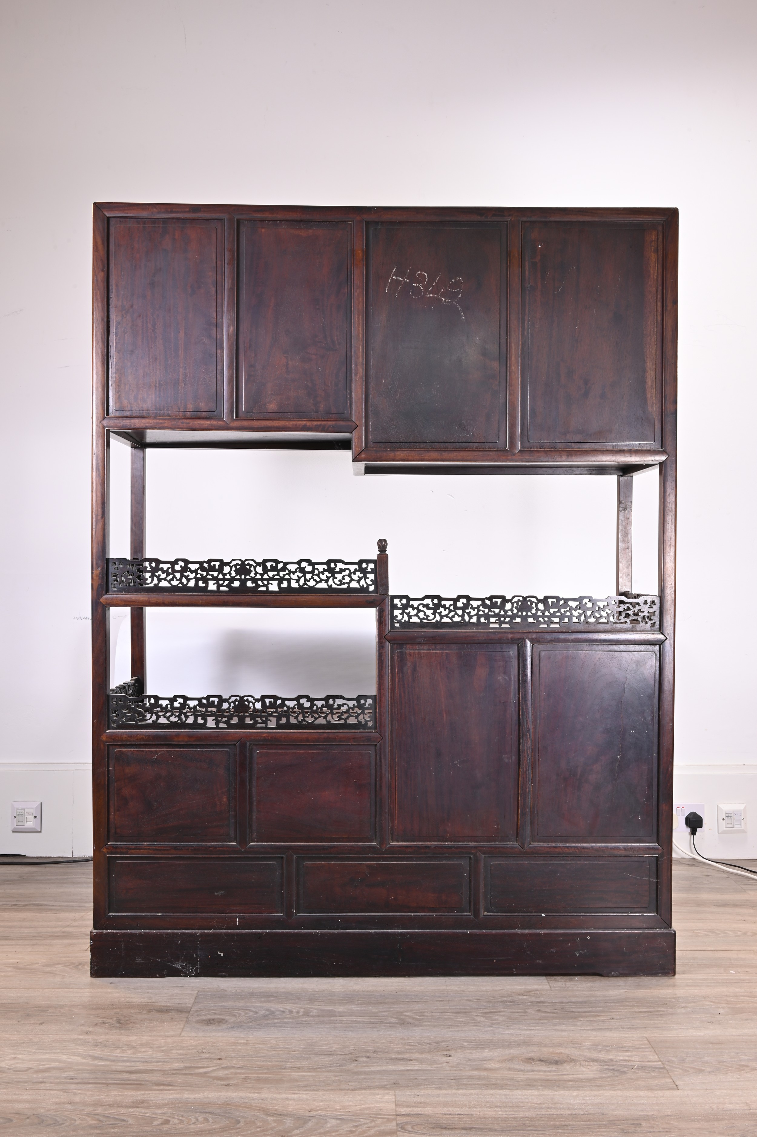 A LARGE CHINESE HARDWOOD CABINET, EARLY 20TH CENTURY. Of rectangular form superbly carved and inlaid - Image 11 of 11