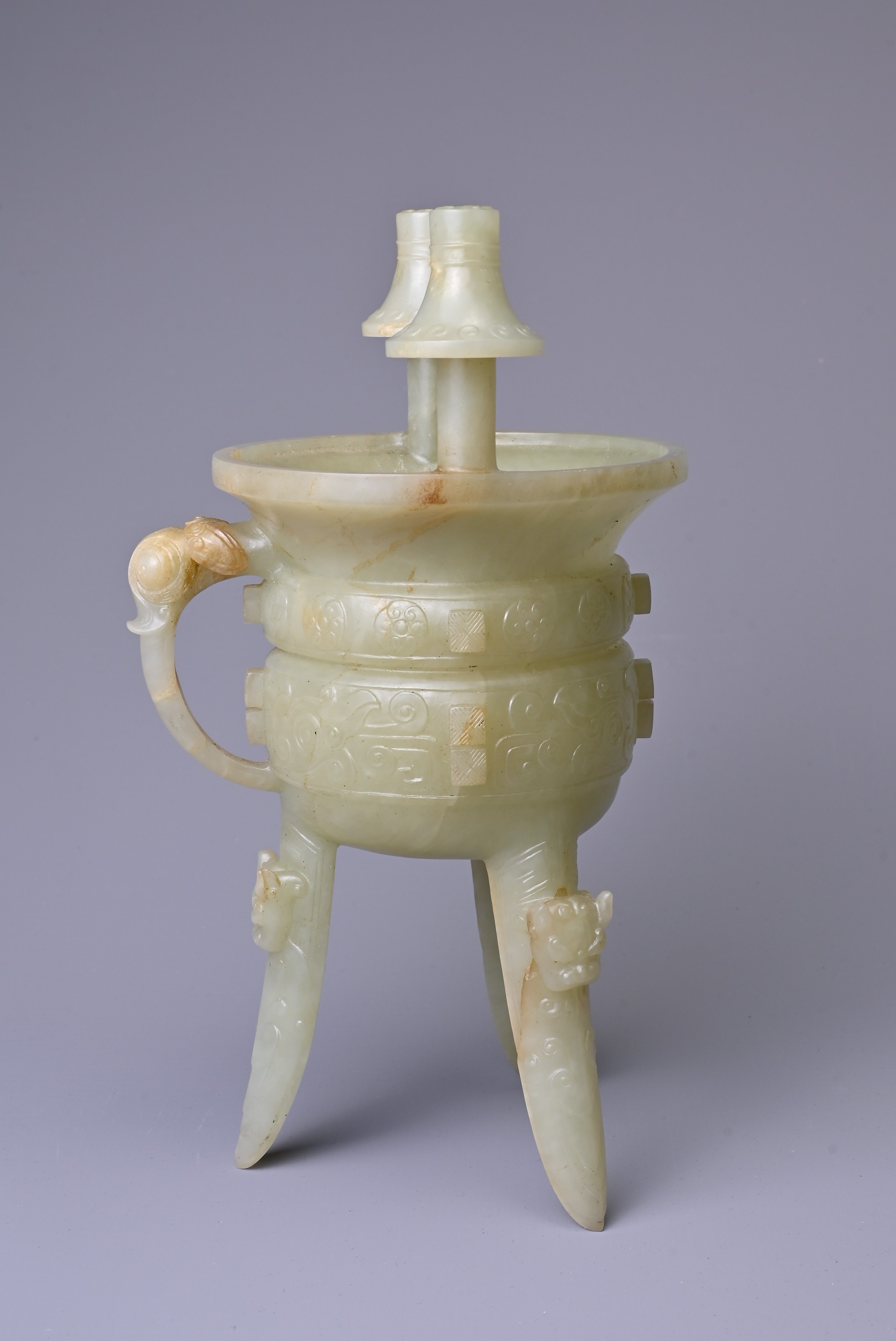 A CHINESE CELADON JADE TRIPOD VESSEL, JIA, QING DYNASTY. Modelled on the archaic bronze ceremonial - Image 7 of 7