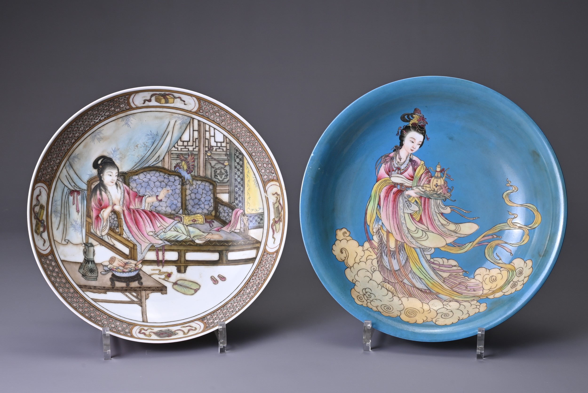 TWO CHINESE PORCELAIN FAMILLE ROSE CIRCULAR DISHES, 20TH CENTURY. Each with iron-red enamel and gilt