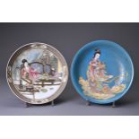 TWO CHINESE PORCELAIN FAMILLE ROSE CIRCULAR DISHES, 20TH CENTURY. Each with iron-red enamel and gilt