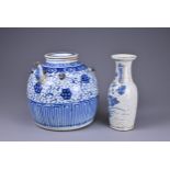 TWO CHINESE BLUE AND WHITE PORCELAIN ITEMS, 19/20TH CENTURY. To include a large globular pot and