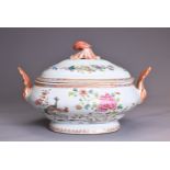 A LARGE CHINESE FAMILLE ROSE EXPORT PORCELAIN TUREEN AND COVER, 18TH CENTURY. Squat oval form with