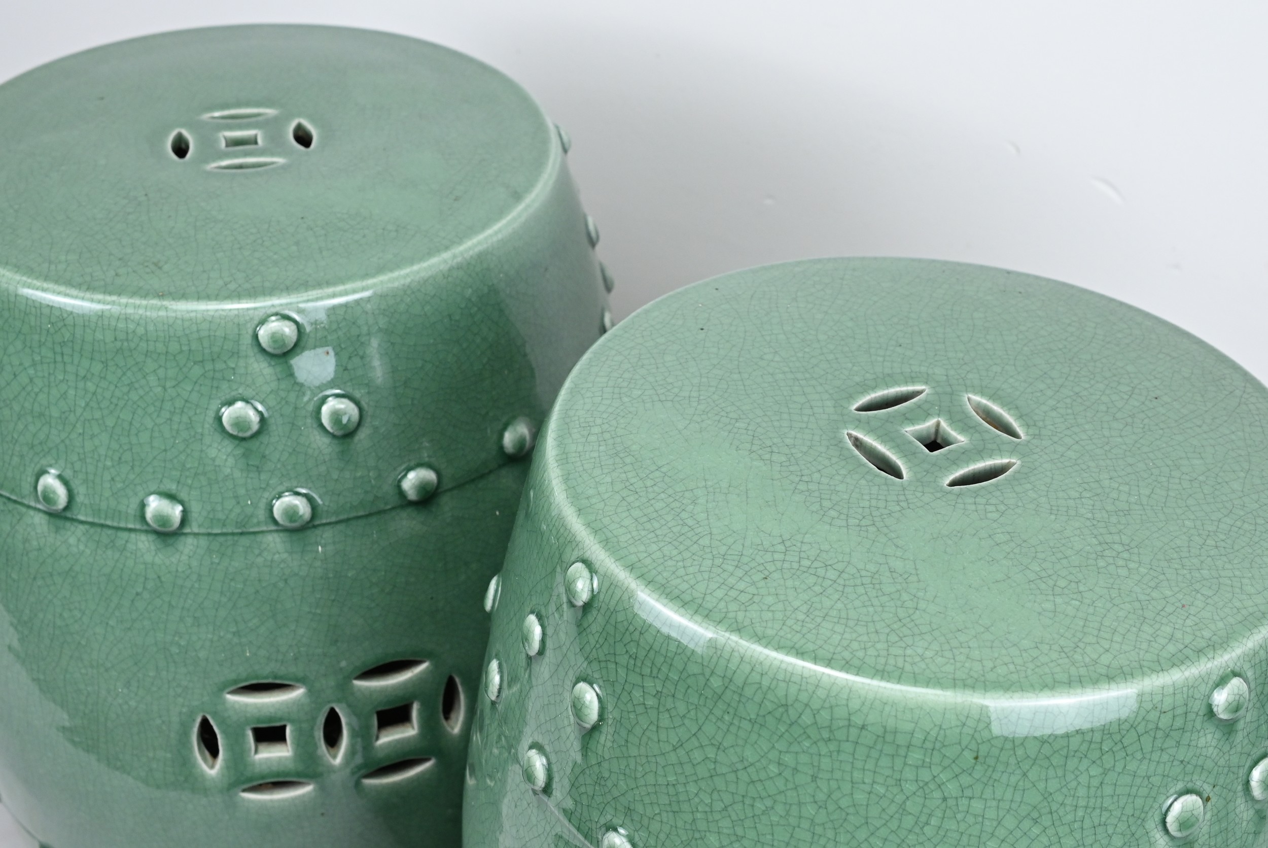 LARGE PAIR OF 20TH CENTURY CHINESE CERAMIC DRUM STOOLS, turquoise ground - Image 4 of 5