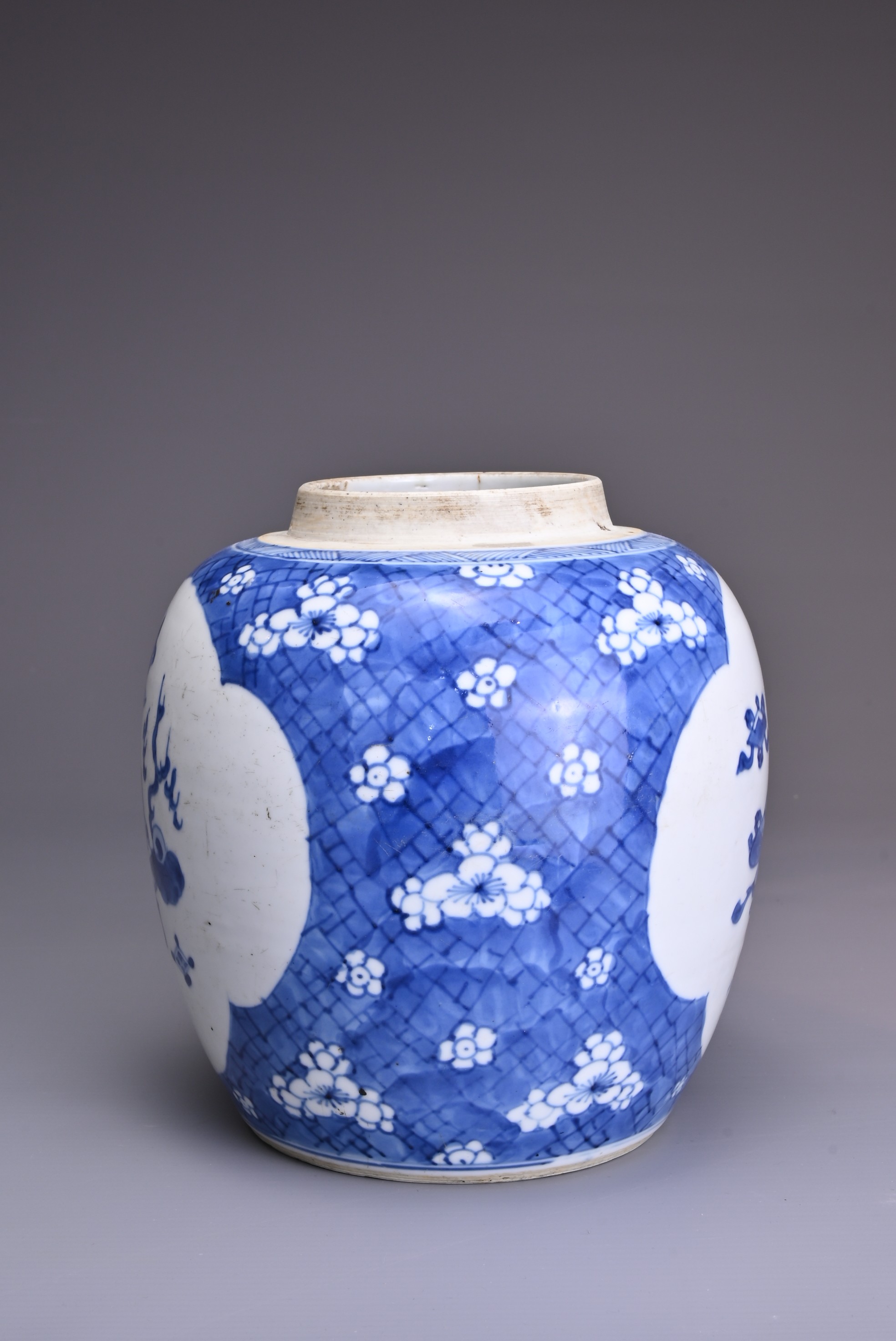 A CHINESE BLUE AND WHITE PORCELAIN GINGER JAR, 18TH CENTURY. Two quatrefoil panels decorated with - Image 2 of 6