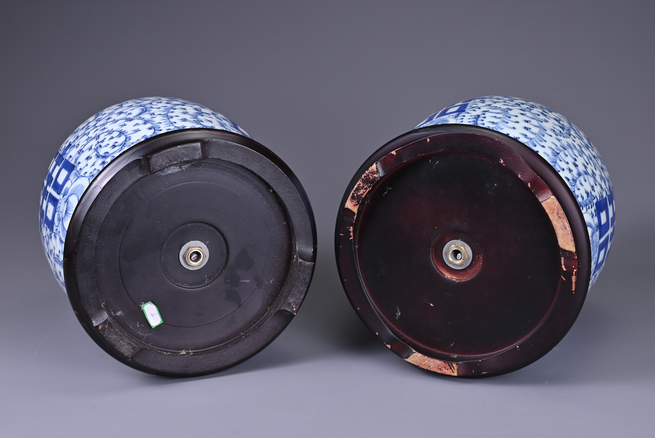 A PAIR OF 19TH CENTURY CHINESE PORCELAIN GINGER JARS MOUNTED AS LAMPS. Each decorated with scrolling - Image 5 of 5