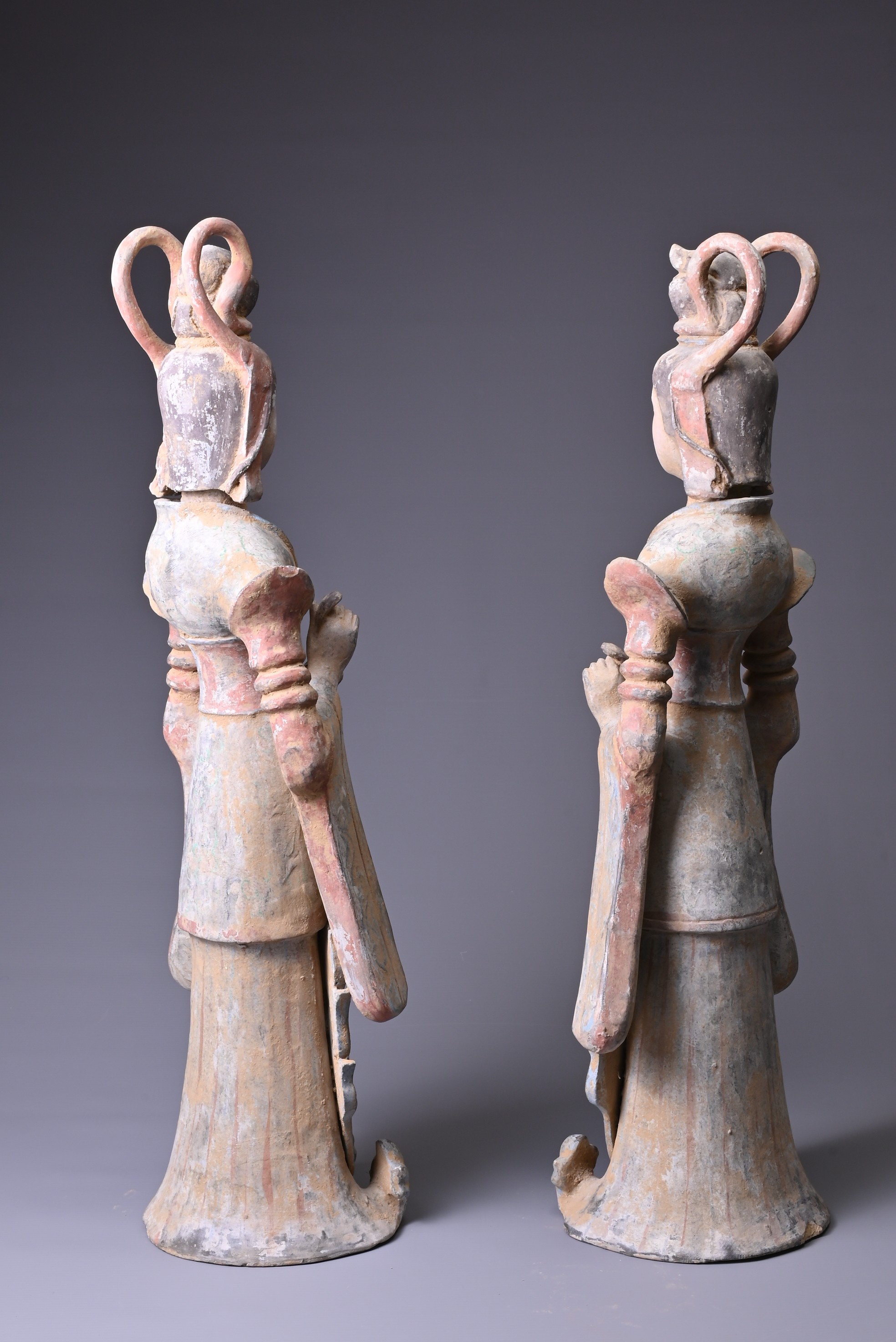 A LARGE PAIR OF CHINESE PAINTED POTTERY FIGURES OF DANCERS, TL TESTED AS TANG DYNASTY (AD 618-907) - Image 6 of 7