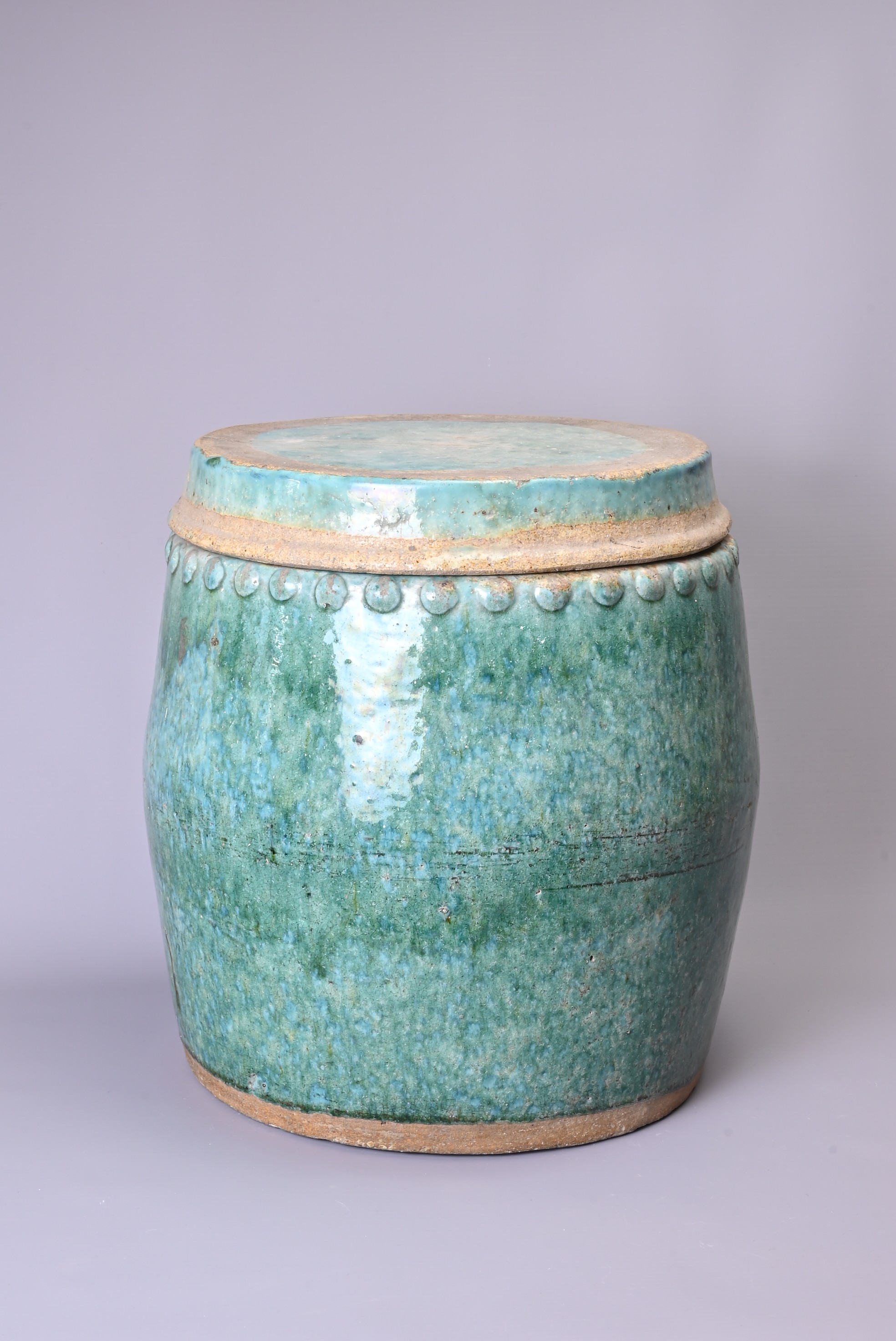 20TH CENTURY CHINESE CERAMIC POT WITH COVER, turquoise ground with crackle glazing and raised - Image 3 of 8