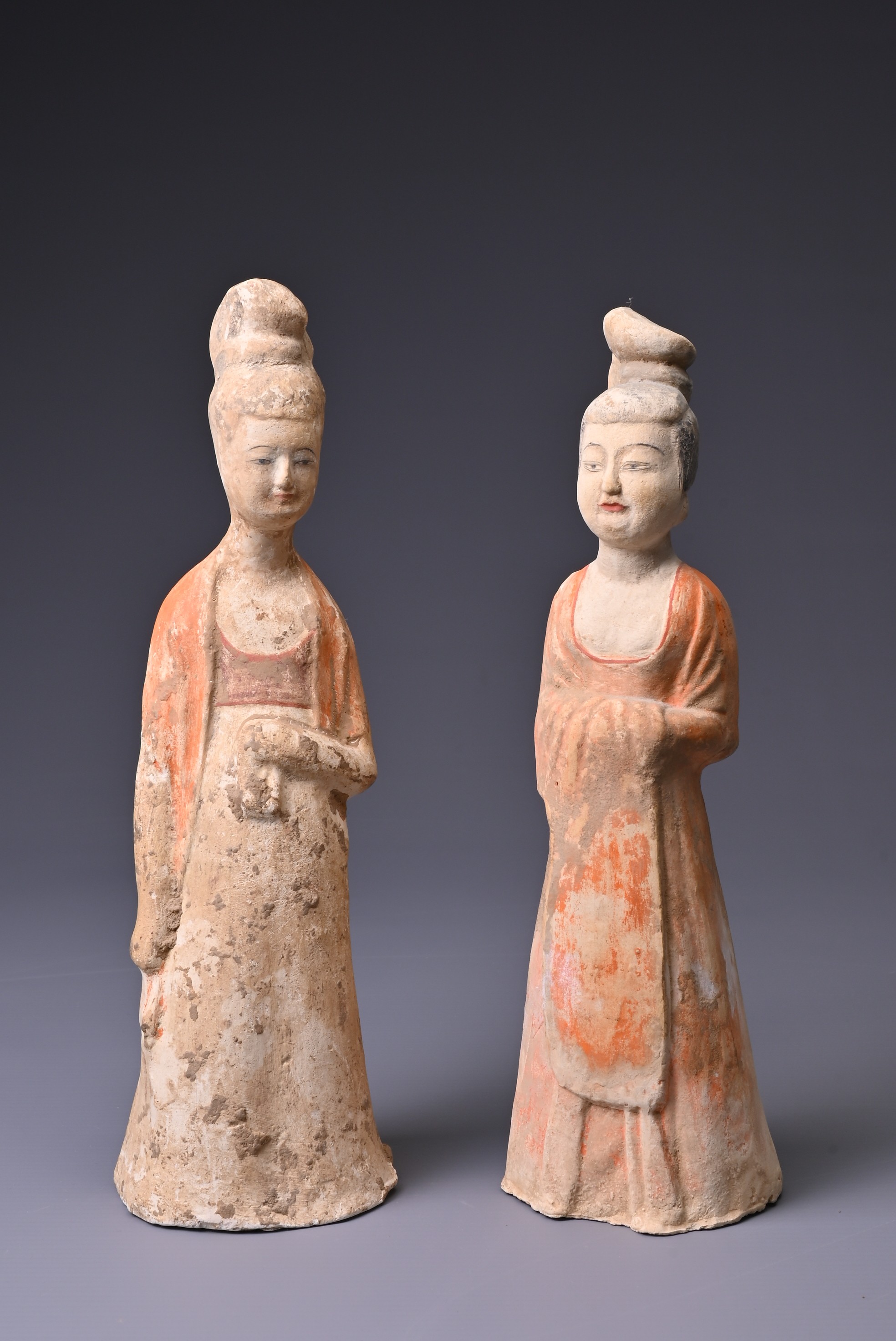 TWO CHINESE PAINTED POTTERY FIGURES OF COURT LADIES, TANG DYNASTY (AD 618-907). Each modelled - Image 2 of 6